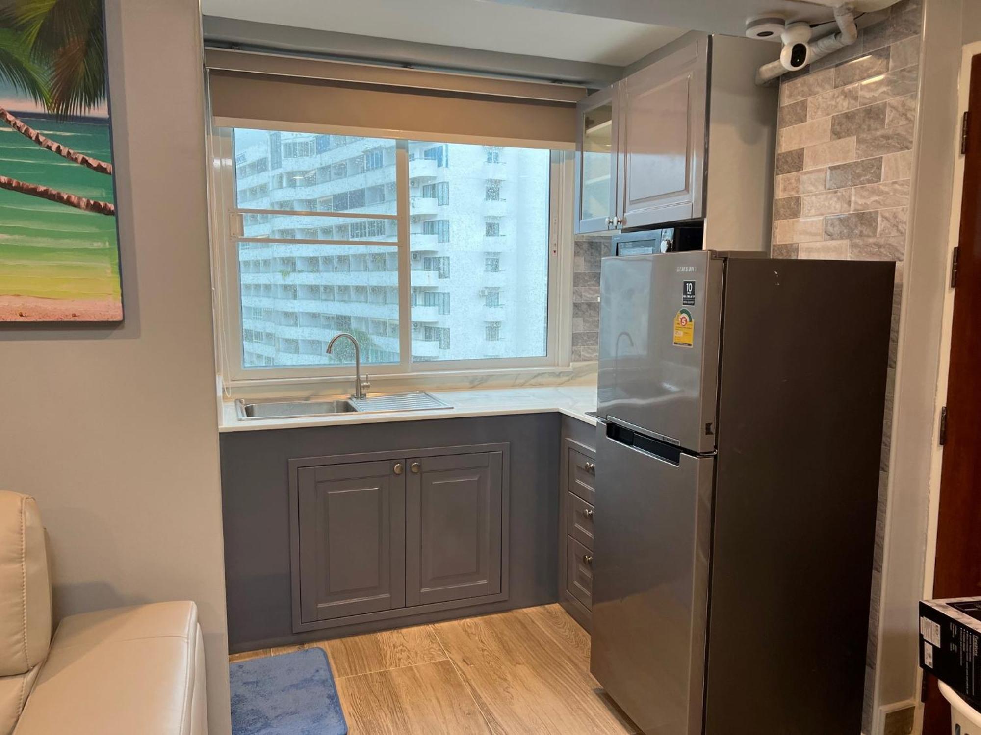 Private Modern Apartments By Patong Vacation Rentals Located In The Heart Of Patong, Walking Distance To The Beach, Kitchen, Private Bathroom, Seating Area, 65" Smart Tv With Free Wifi Εξωτερικό φωτογραφία