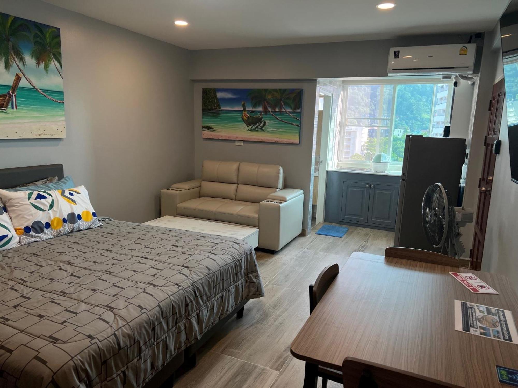 Private Modern Apartments By Patong Vacation Rentals Located In The Heart Of Patong, Walking Distance To The Beach, Kitchen, Private Bathroom, Seating Area, 65" Smart Tv With Free Wifi Εξωτερικό φωτογραφία