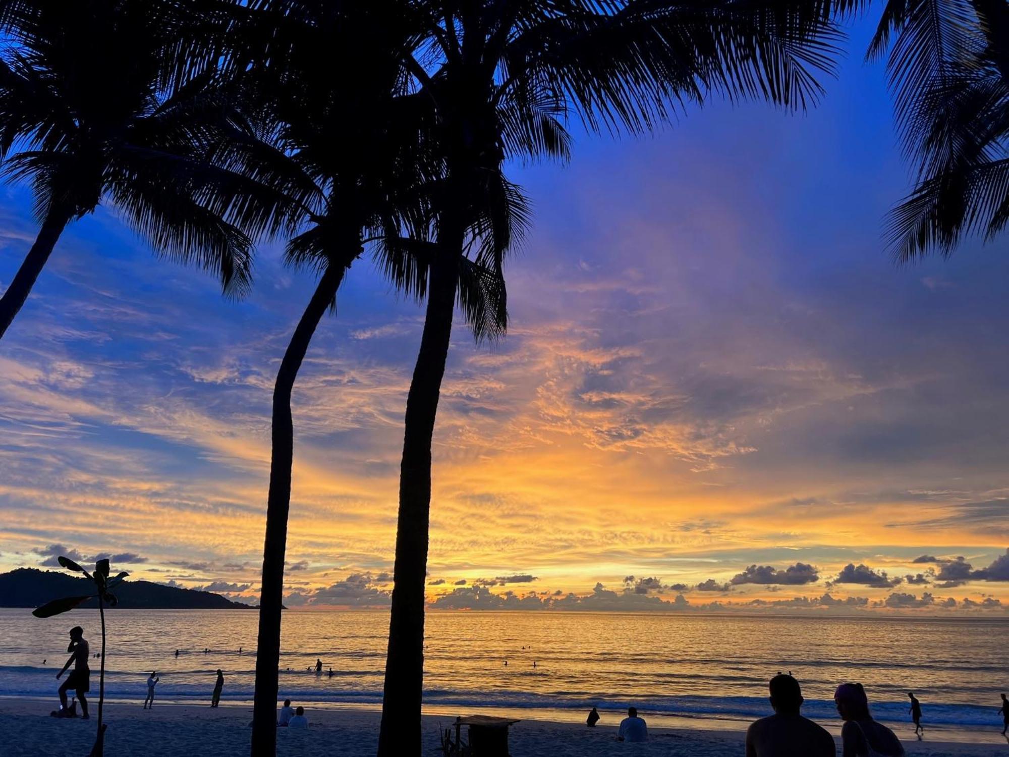 Private Modern Apartments By Patong Vacation Rentals Located In The Heart Of Patong, Walking Distance To The Beach, Kitchen, Private Bathroom, Seating Area, 65" Smart Tv With Free Wifi Εξωτερικό φωτογραφία