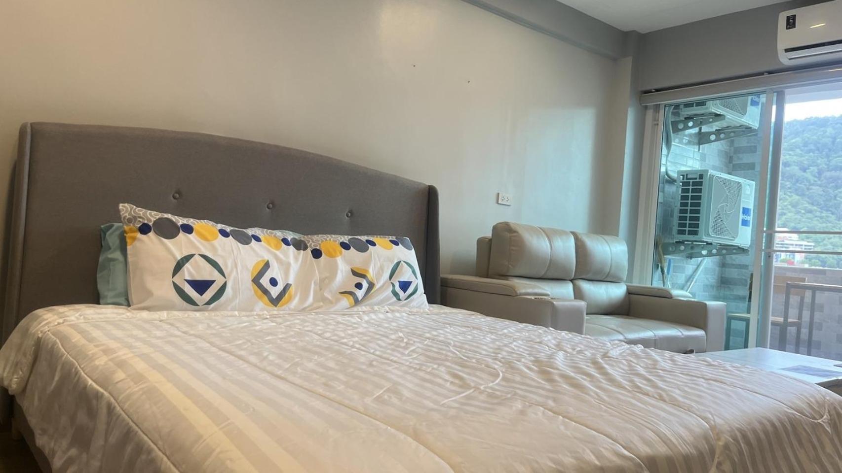 Private Modern Apartments By Patong Vacation Rentals Located In The Heart Of Patong, Walking Distance To The Beach, Kitchen, Private Bathroom, Seating Area, 65" Smart Tv With Free Wifi Εξωτερικό φωτογραφία